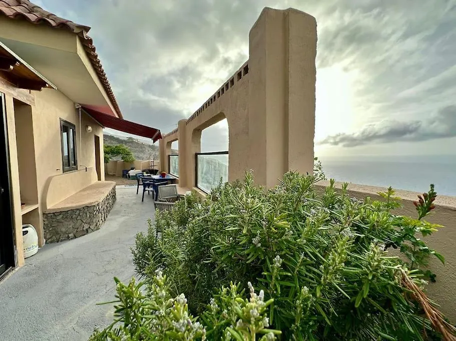 Peaceful Oasis With Magical Sea Views And A Pool Villa Santa Cruz de Tenerife Holiday home
